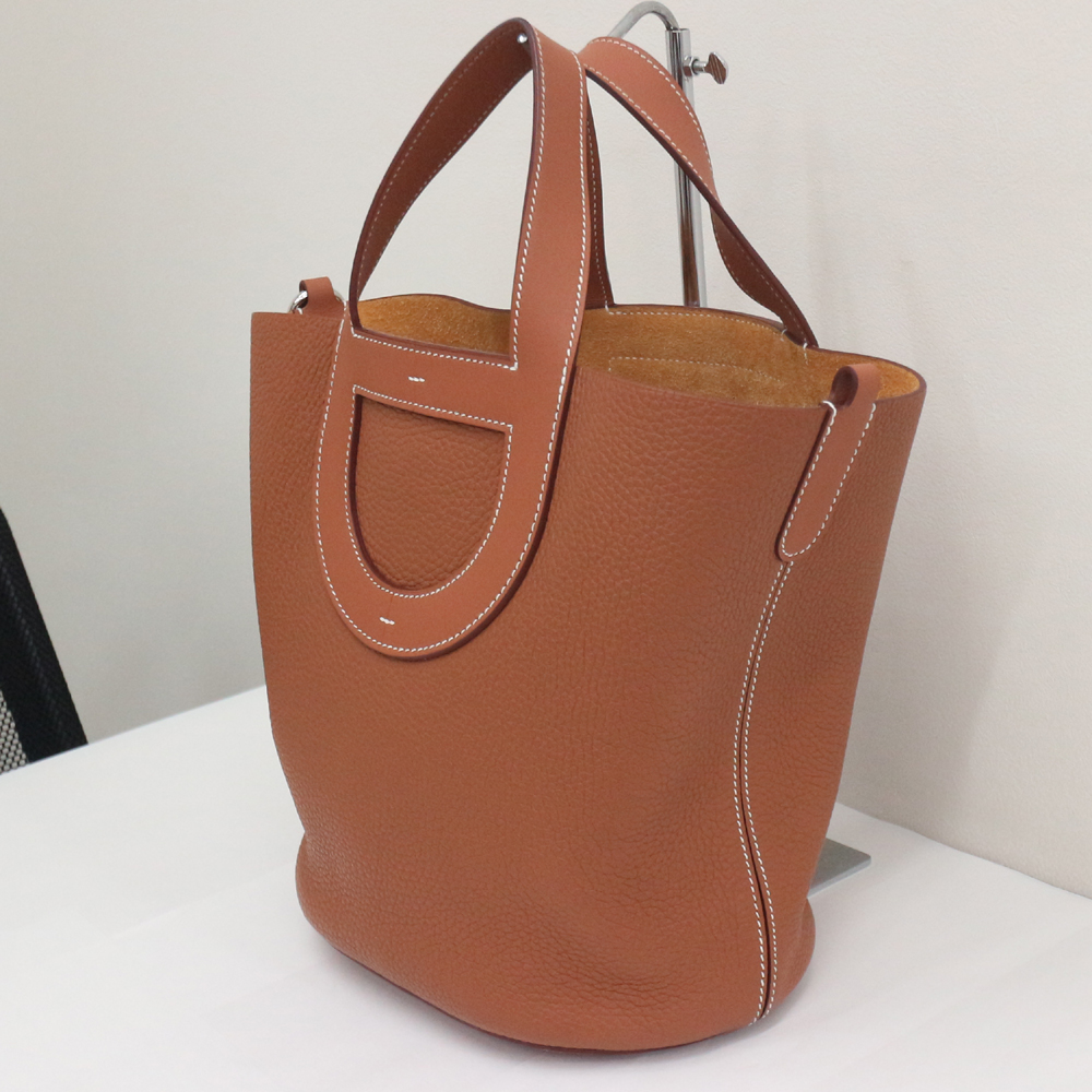 エルメス インザループ23 トリヨンクレマンス×ヴォースイフト/色 おそらくゴールド(ブラウン系)×シルバー金具