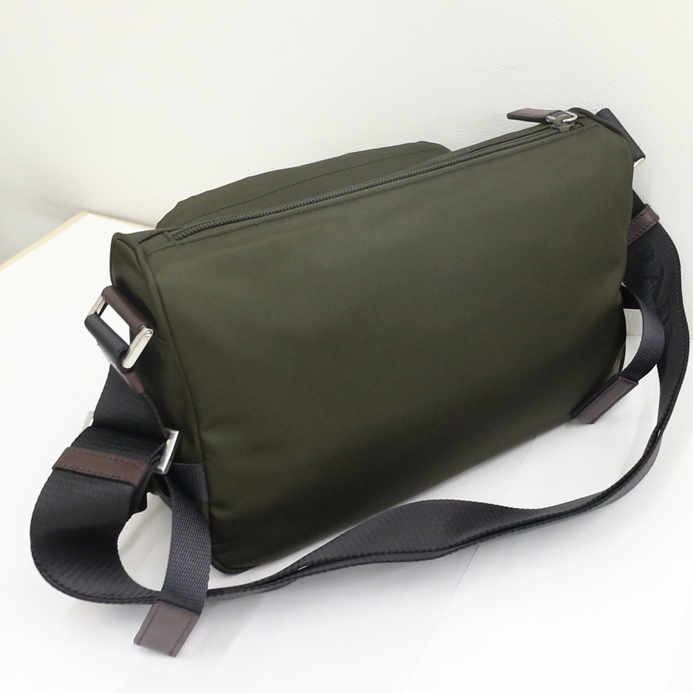 プラダ ショルダーバッグ スピードロック Re-Nylon レザー 2VH192_2DMG_F0334_V_OOP 新品同様未使用品