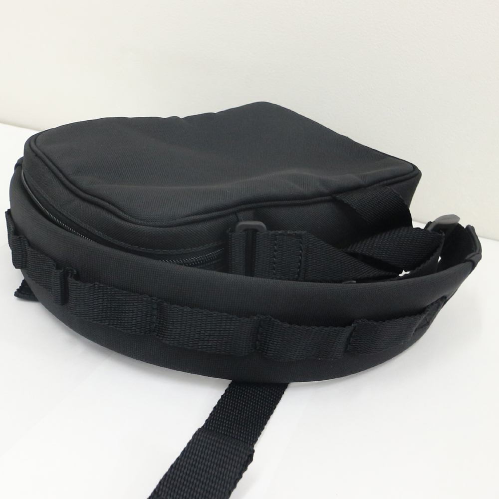 バレンシアガ アーミー・クロスボディ メッセンジャーバッグ ナイロン/ブラック 715852